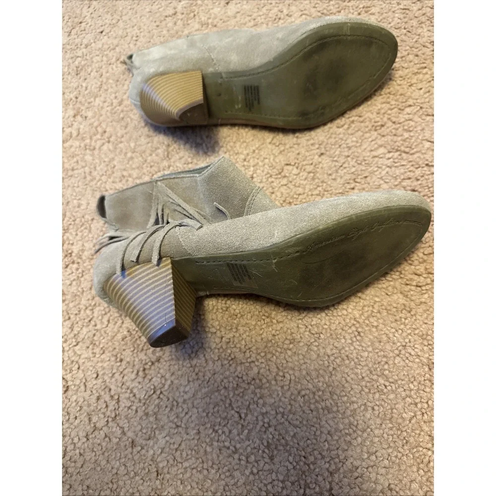 American Eagle Women's Size 10 Suede Fringe Ankle Boots Taupe‎ Block Heel